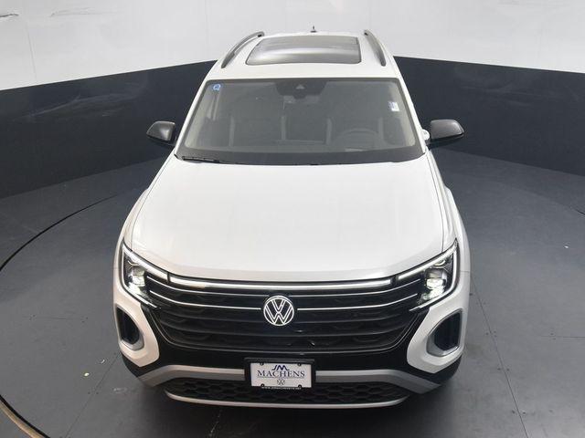 new 2024 Volkswagen Atlas car, priced at $47,236