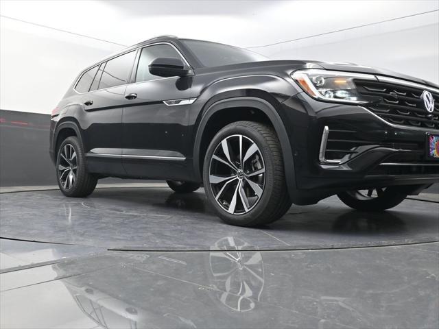 new 2025 Volkswagen Atlas car, priced at $52,911
