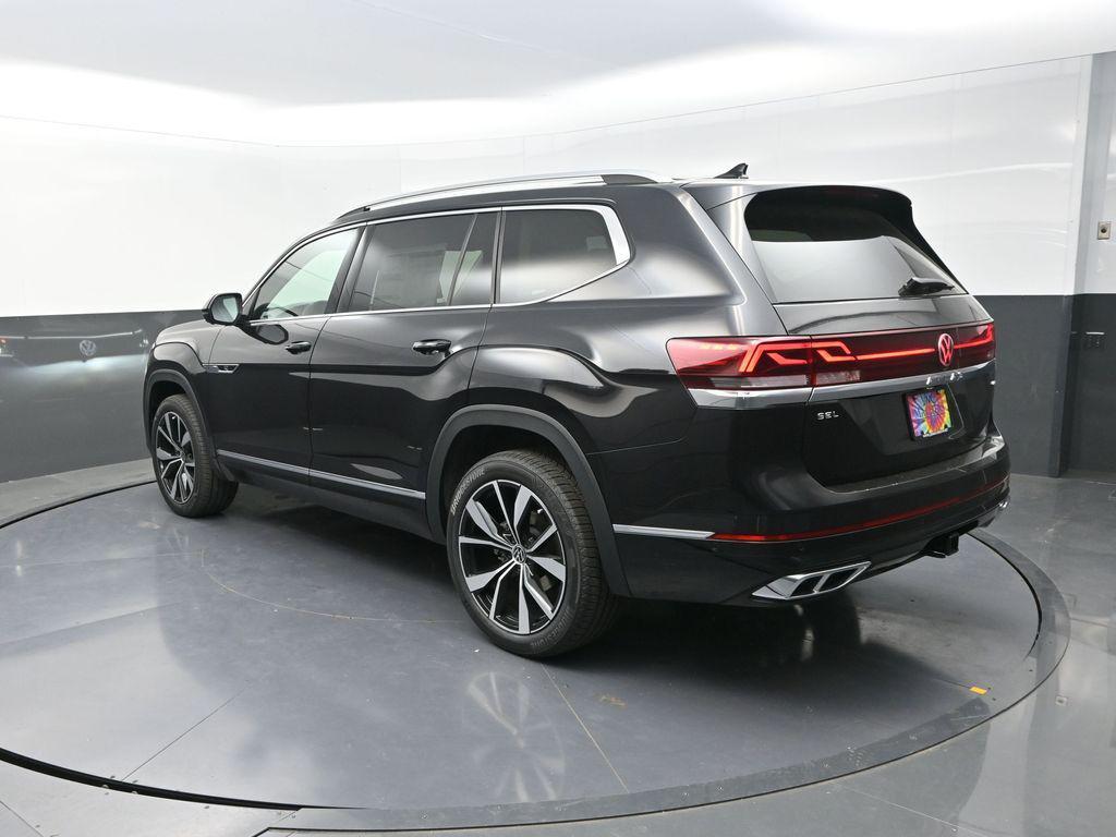 new 2025 Volkswagen Atlas car, priced at $50,411