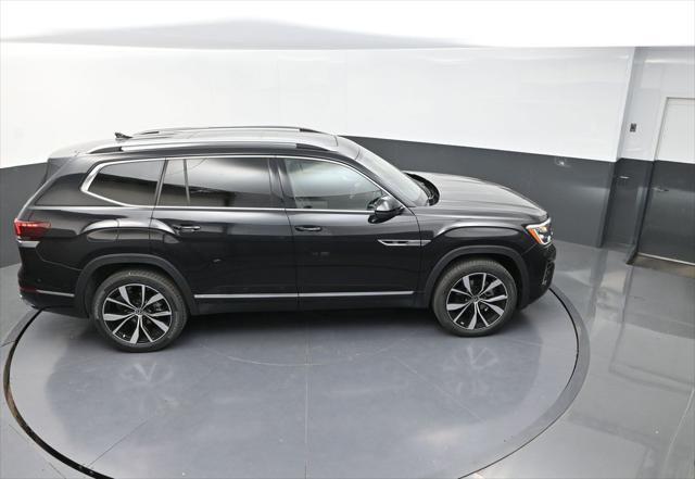new 2025 Volkswagen Atlas car, priced at $52,911