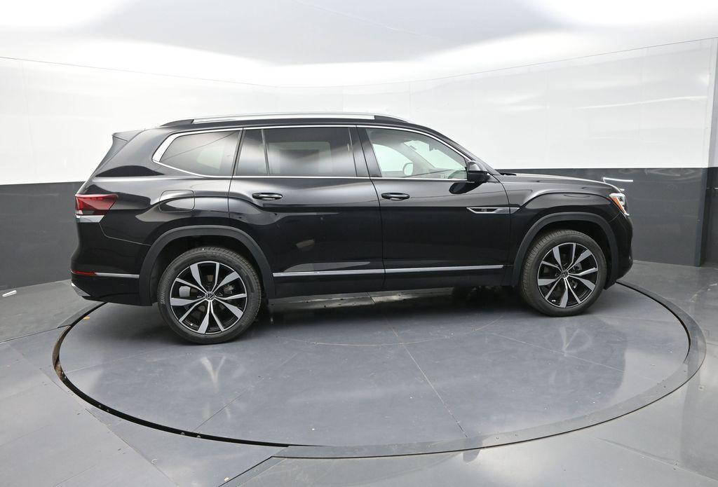 new 2025 Volkswagen Atlas car, priced at $50,411