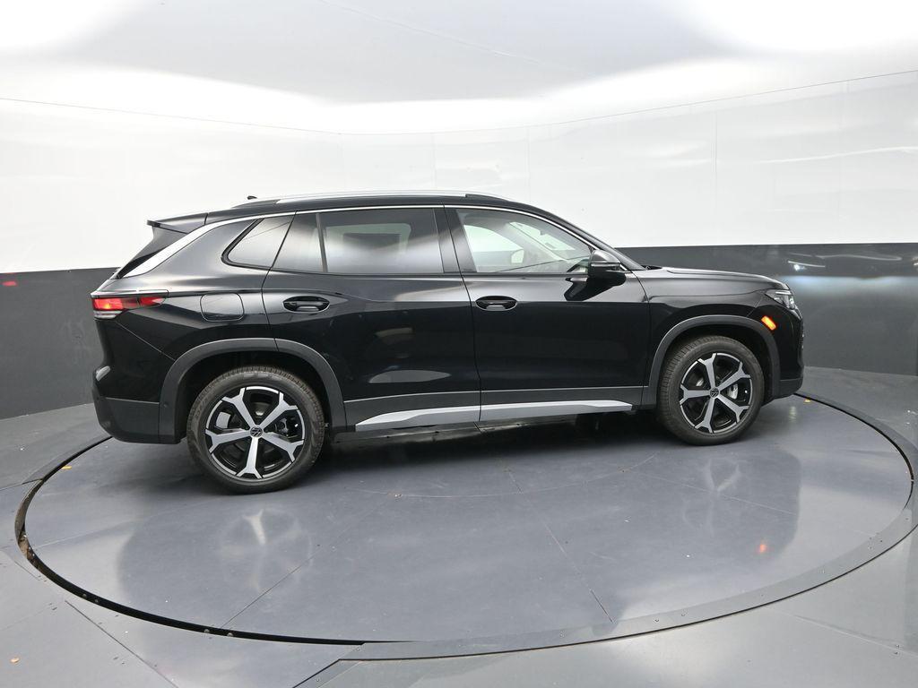new 2025 Volkswagen Tiguan car, priced at $36,676