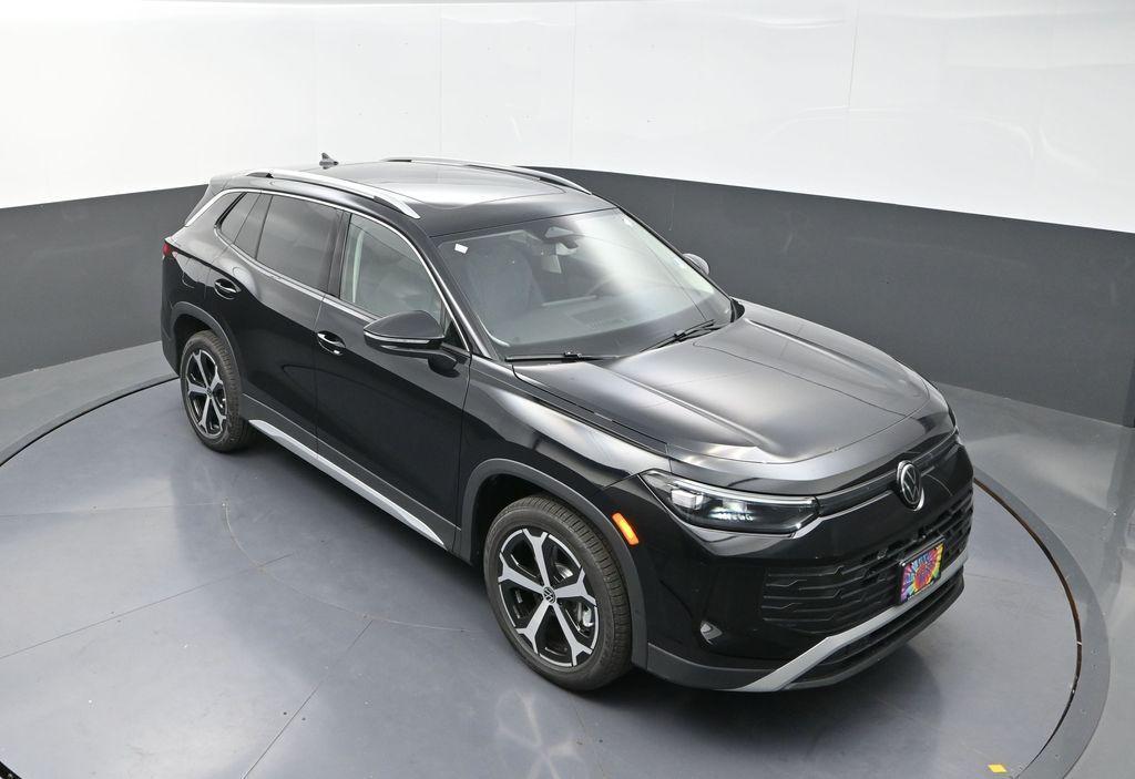 new 2025 Volkswagen Tiguan car, priced at $36,676
