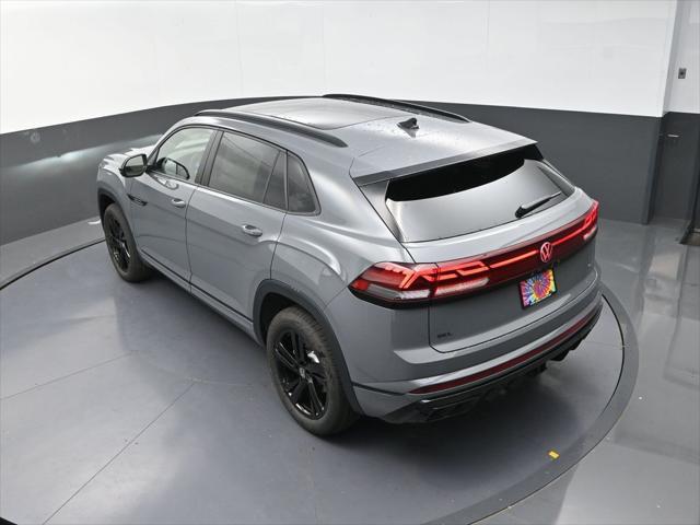 new 2025 Volkswagen Atlas Cross Sport car, priced at $48,062