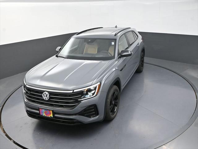 new 2025 Volkswagen Atlas Cross Sport car, priced at $48,062
