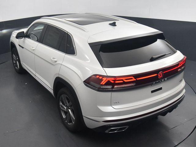 new 2024 Volkswagen Atlas Cross Sport car, priced at $46,116