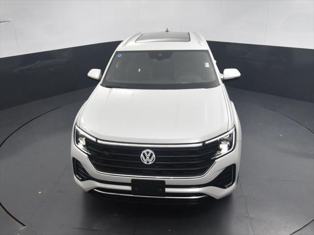 new 2024 Volkswagen Atlas Cross Sport car, priced at $45,116