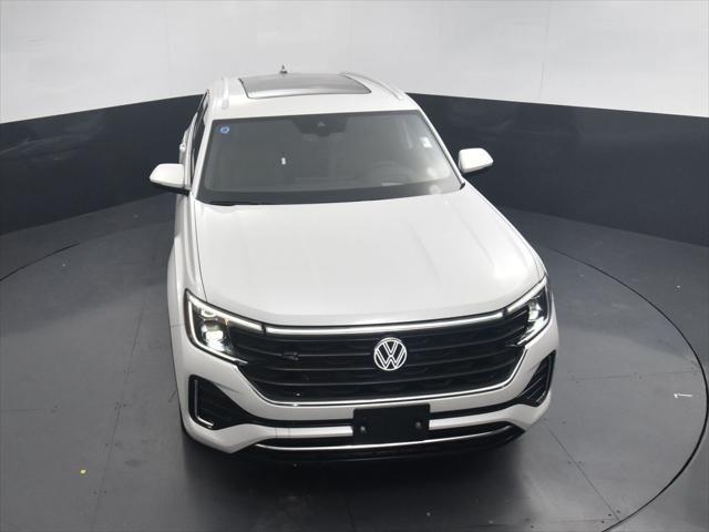 new 2024 Volkswagen Atlas Cross Sport car, priced at $45,116