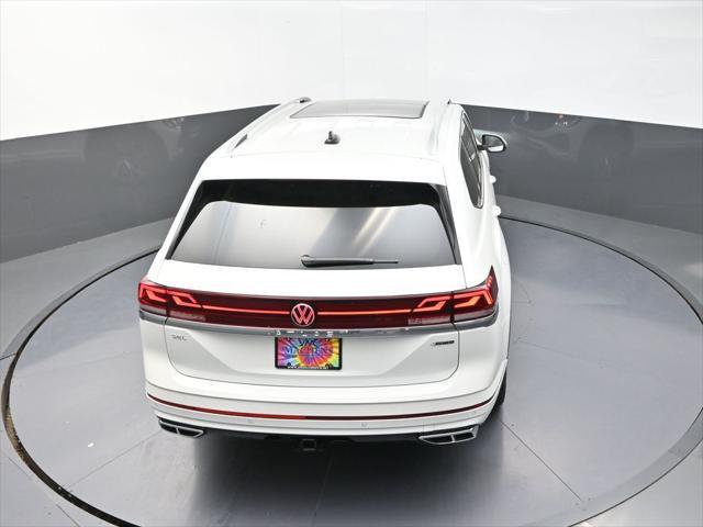 new 2025 Volkswagen Atlas car, priced at $52,348