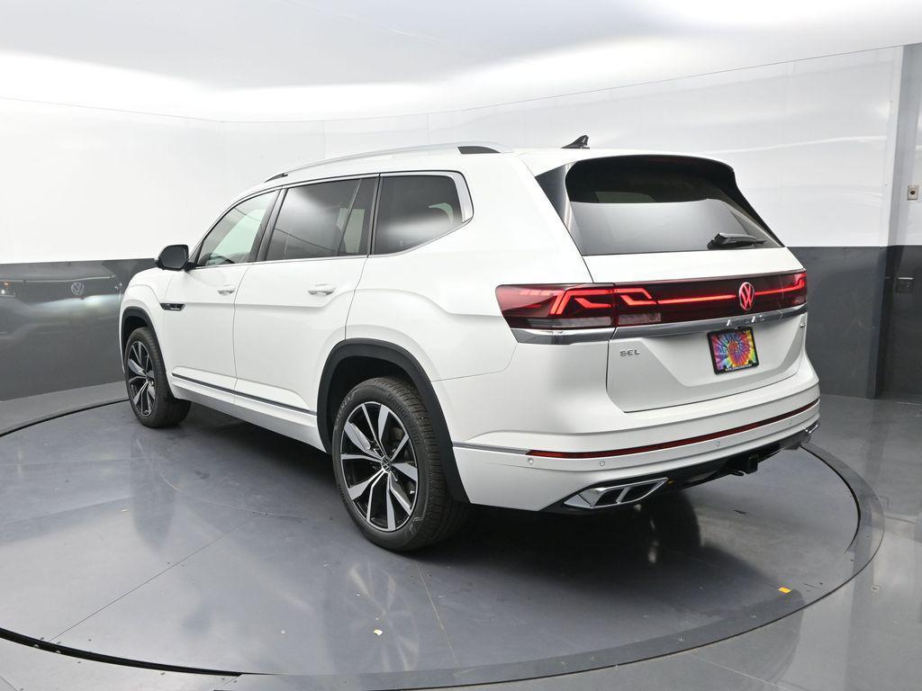 new 2025 Volkswagen Atlas car, priced at $50,848