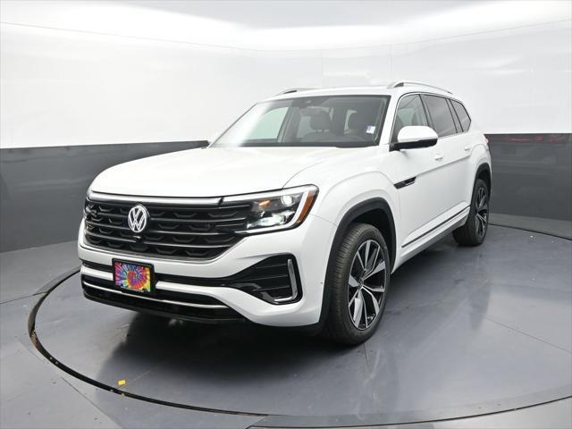 new 2025 Volkswagen Atlas car, priced at $52,348