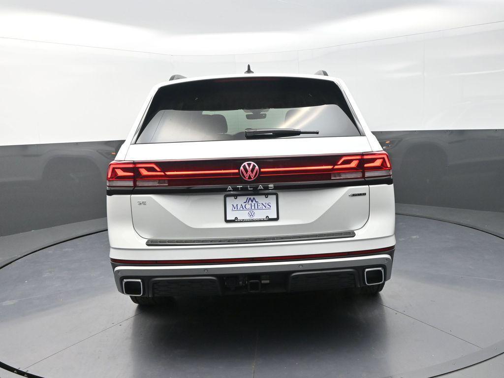 new 2026 Volkswagen Atlas car, priced at $48,362