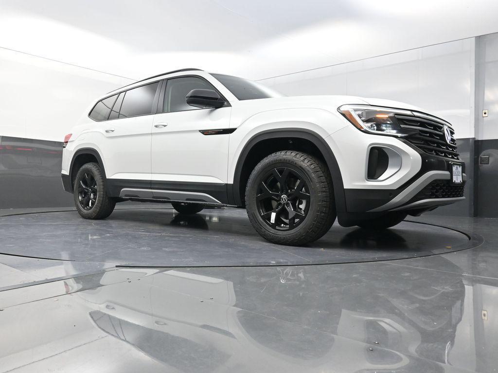 new 2026 Volkswagen Atlas car, priced at $48,362