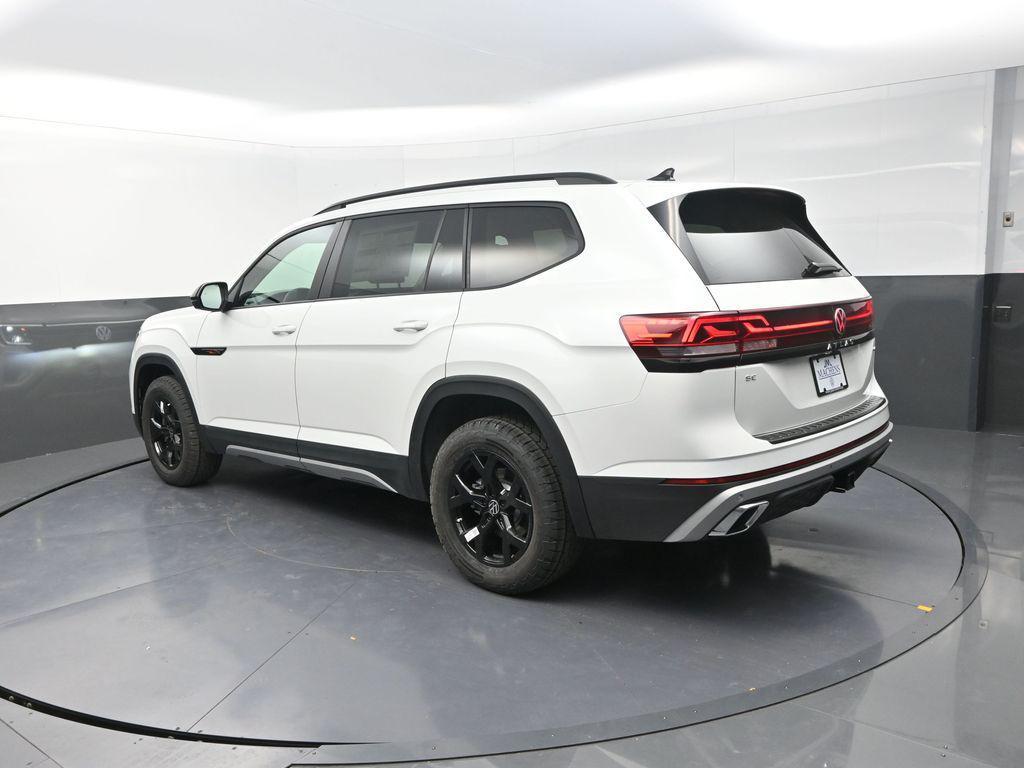 new 2026 Volkswagen Atlas car, priced at $48,362
