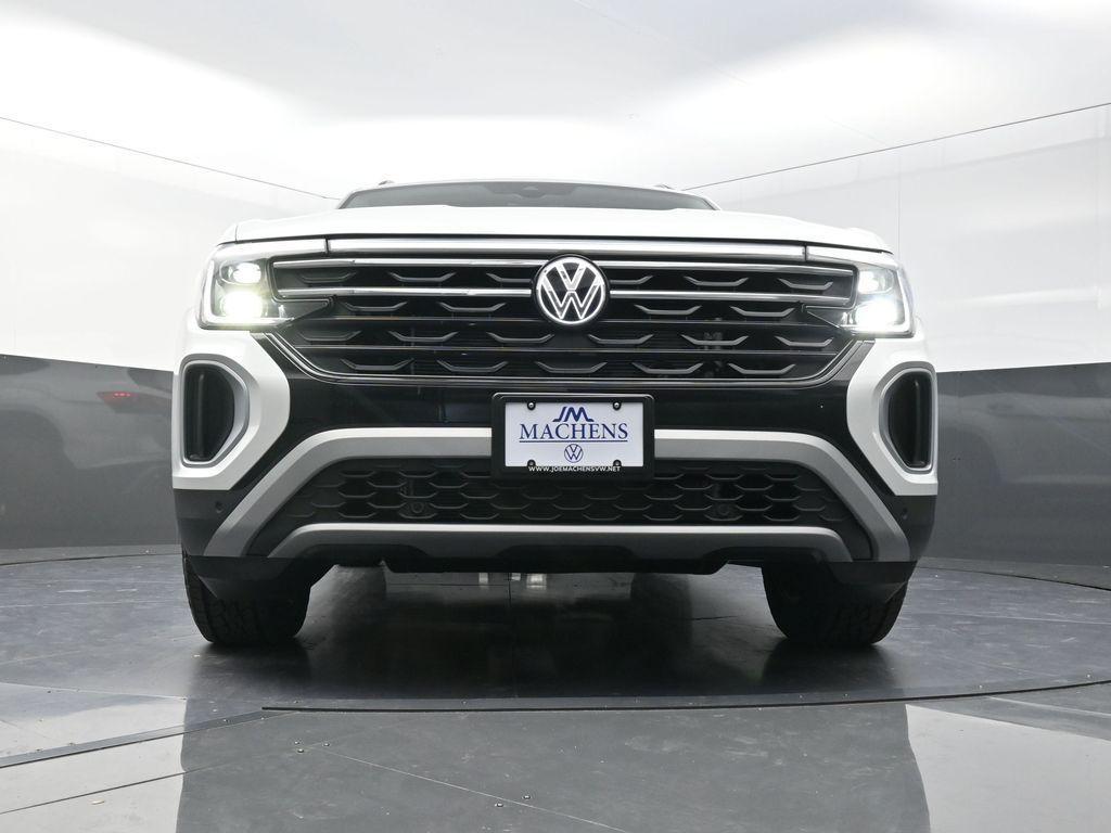 new 2026 Volkswagen Atlas car, priced at $48,362