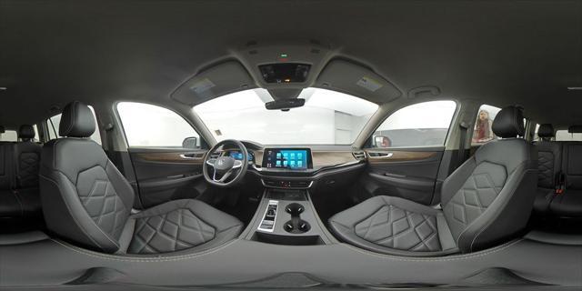 new 2025 Volkswagen Atlas car, priced at $38,506