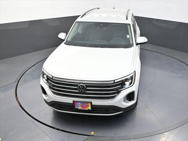 new 2025 Volkswagen Atlas car, priced at $38,506