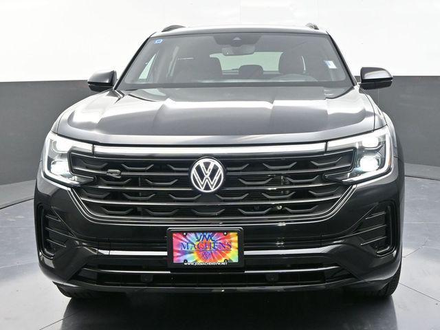 new 2025 Volkswagen Atlas Cross Sport car, priced at $48,974