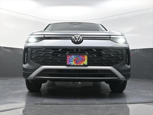 new 2025 Volkswagen Tiguan car, priced at $32,434