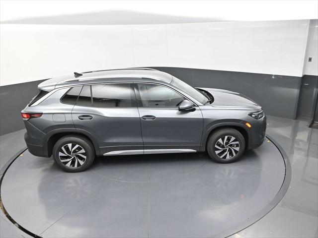 new 2025 Volkswagen Tiguan car, priced at $32,434