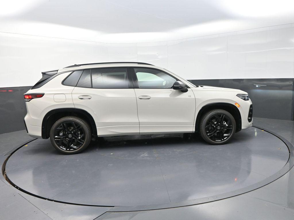 new 2025 Volkswagen Tiguan car, priced at $38,626