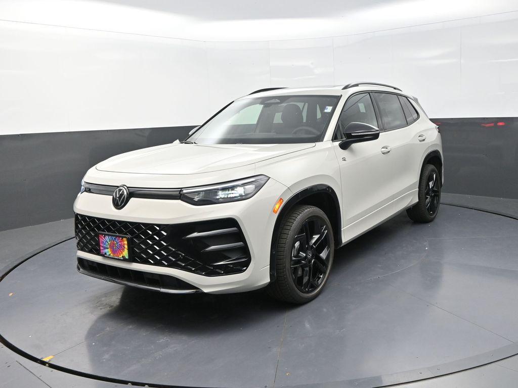new 2025 Volkswagen Tiguan car, priced at $38,626