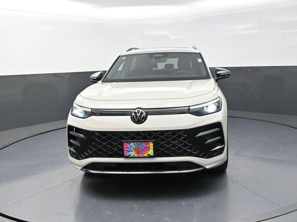 new 2025 Volkswagen Tiguan car, priced at $38,626