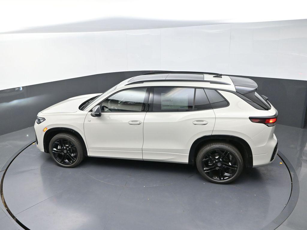 new 2025 Volkswagen Tiguan car, priced at $38,626