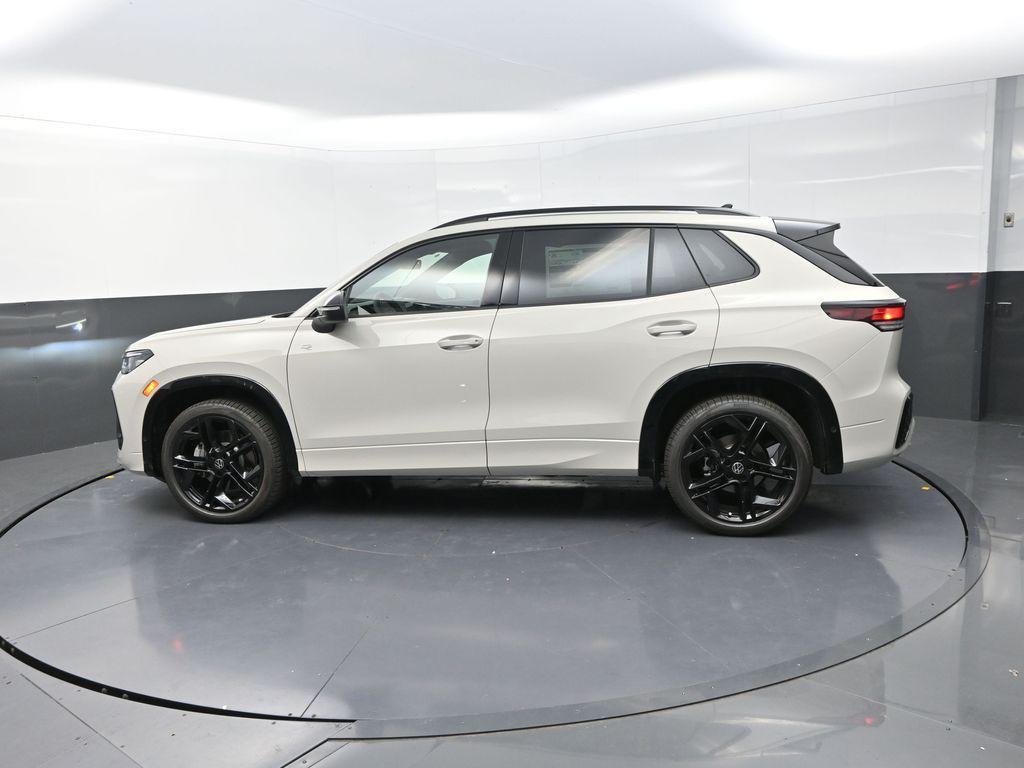 new 2025 Volkswagen Tiguan car, priced at $38,626