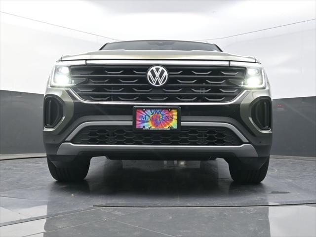 new 2025 Volkswagen Atlas Cross Sport car, priced at $45,026