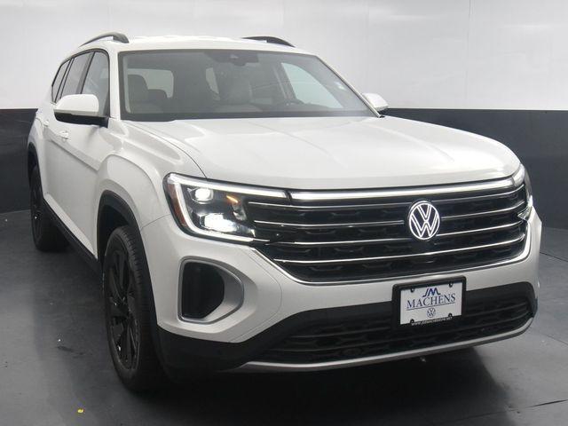 new 2024 Volkswagen Atlas car, priced at $40,445