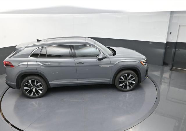 new 2025 Volkswagen Atlas Cross Sport car, priced at $51,250