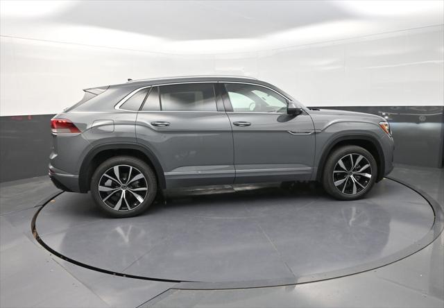 new 2025 Volkswagen Atlas Cross Sport car, priced at $51,250