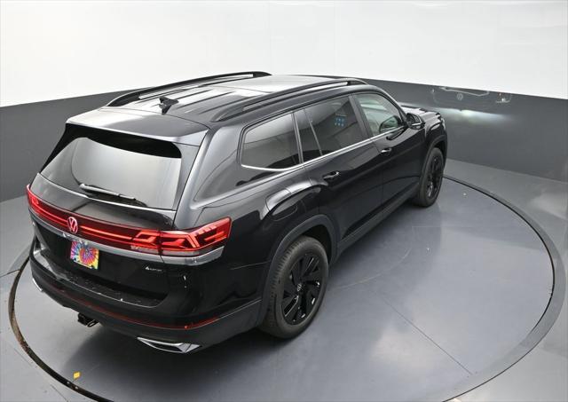 new 2025 Volkswagen Atlas car, priced at $45,073
