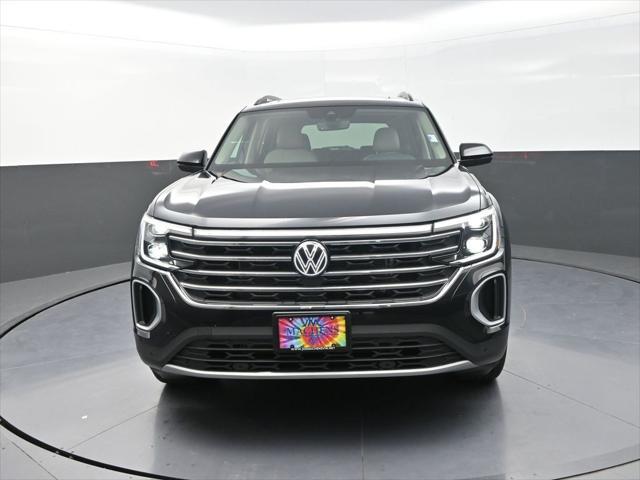 new 2025 Volkswagen Atlas car, priced at $45,073