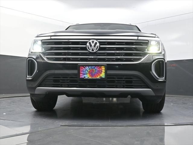 new 2025 Volkswagen Atlas car, priced at $45,073