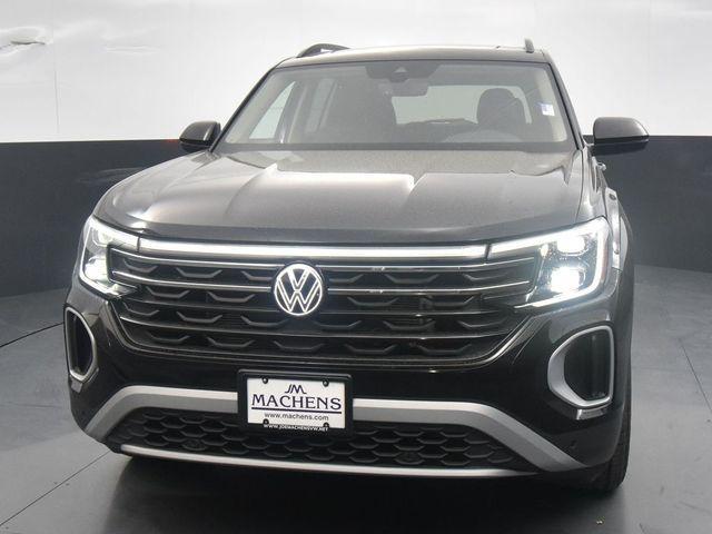 new 2024 Volkswagen Atlas car, priced at $49,079