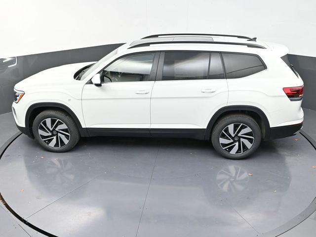 new 2025 Volkswagen Atlas car, priced at $44,561