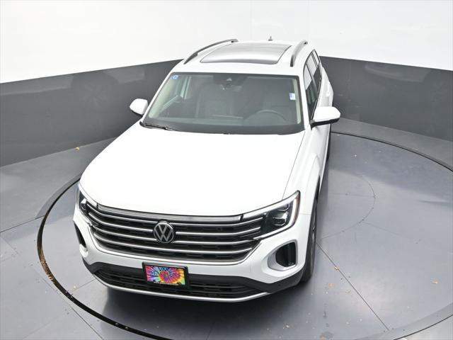 new 2025 Volkswagen Atlas car, priced at $44,561