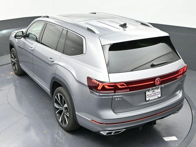 new 2025 Volkswagen Atlas car, priced at $51,738