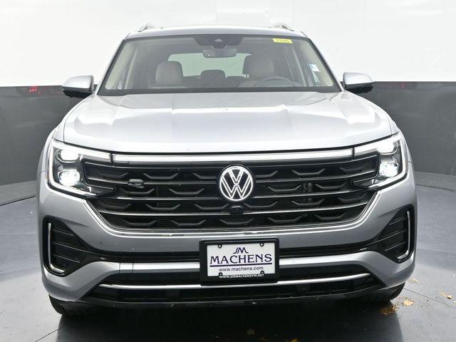 new 2025 Volkswagen Atlas car, priced at $51,738