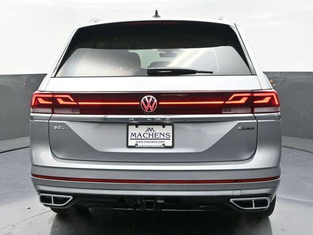 new 2025 Volkswagen Atlas car, priced at $51,738