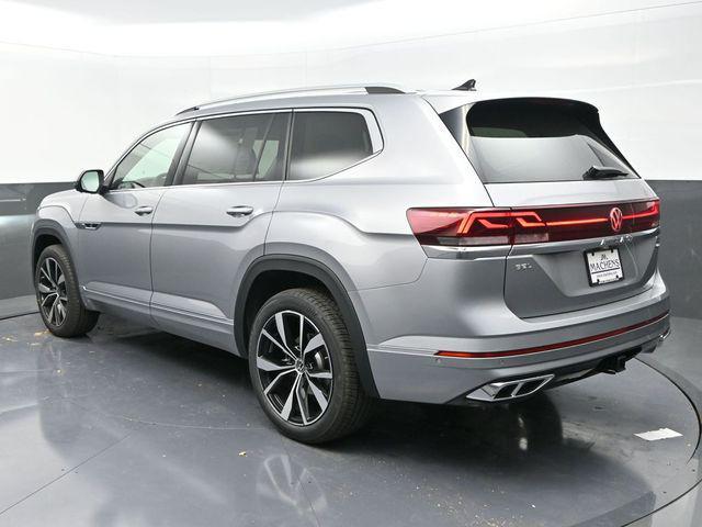 new 2025 Volkswagen Atlas car, priced at $51,738