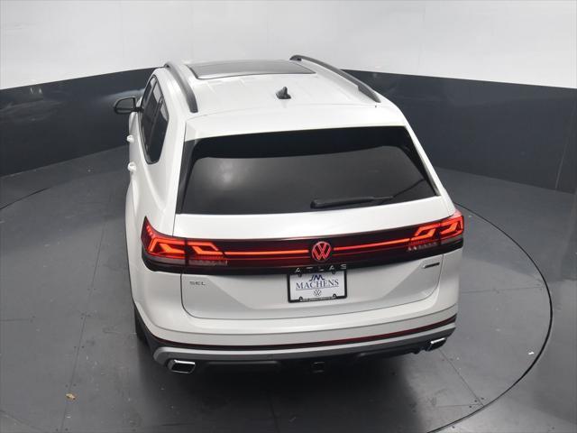 new 2024 Volkswagen Atlas car, priced at $45,716