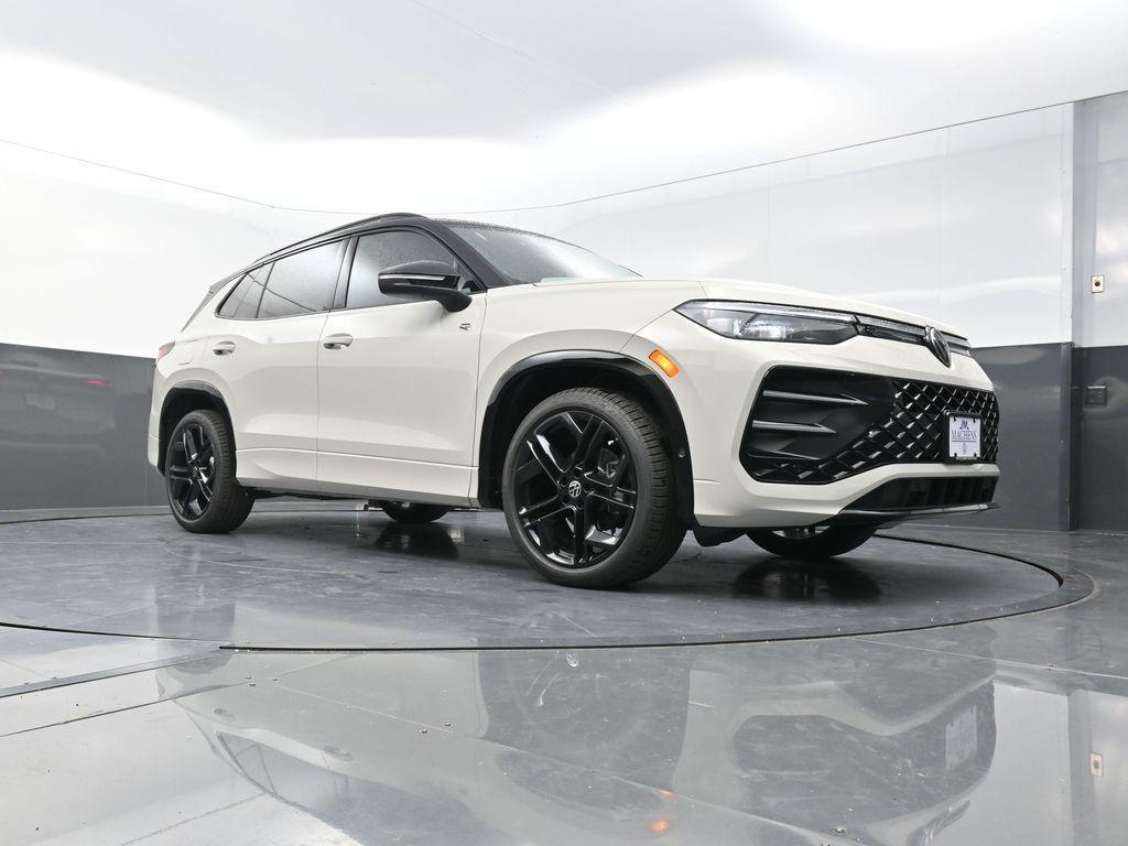 new 2026 Volkswagen Tiguan car, priced at $37,713