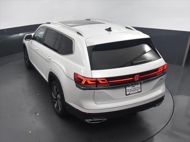 new 2024 Volkswagen Atlas car, priced at $44,226