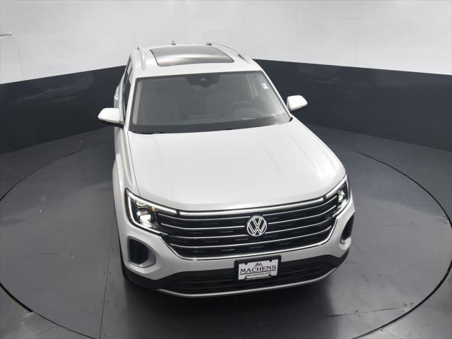 new 2024 Volkswagen Atlas car, priced at $44,226