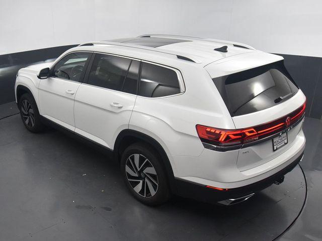 new 2024 Volkswagen Atlas car, priced at $45,226