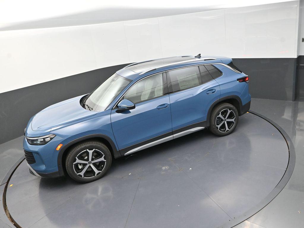 new 2025 Volkswagen Tiguan car, priced at $35,697