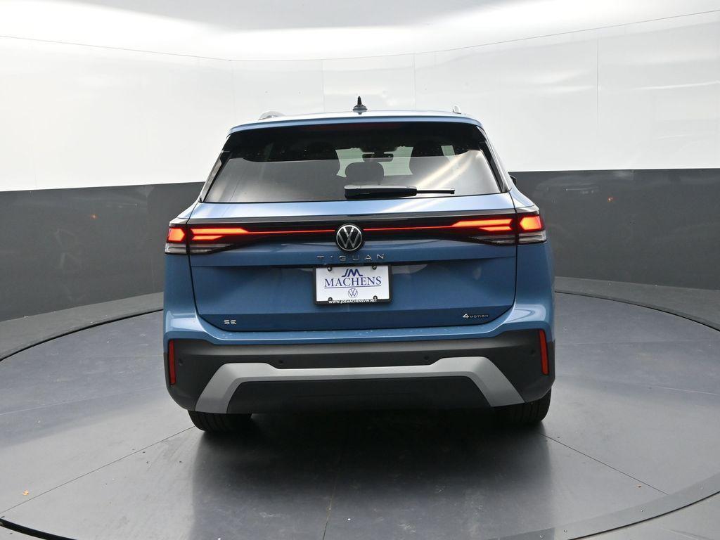 new 2025 Volkswagen Tiguan car, priced at $35,697